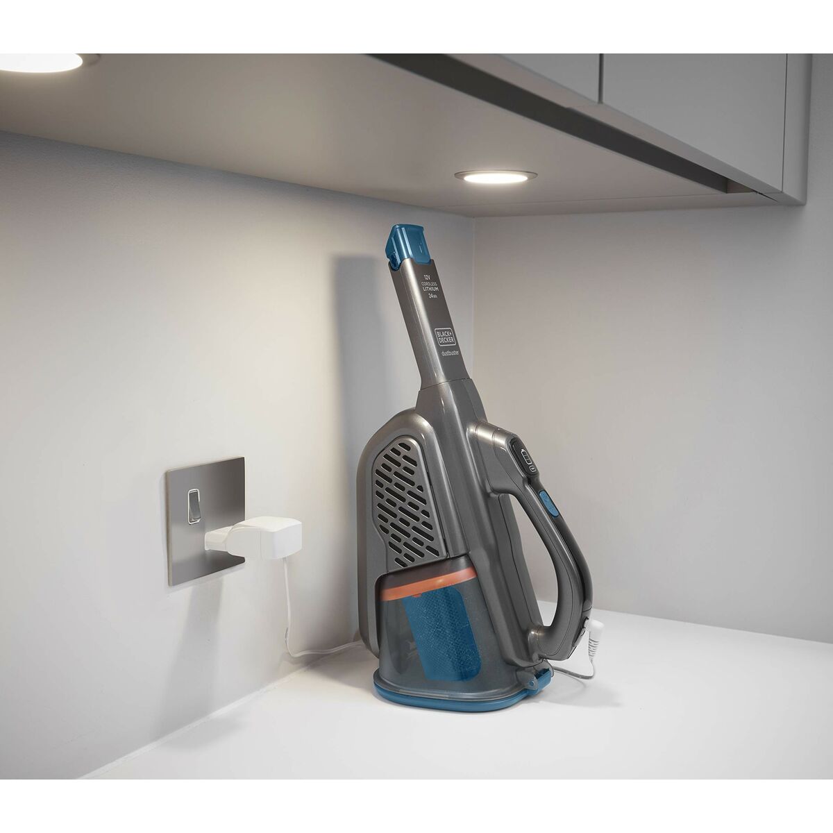 Handdammsugare Black & Decker BHHV320J 24 W